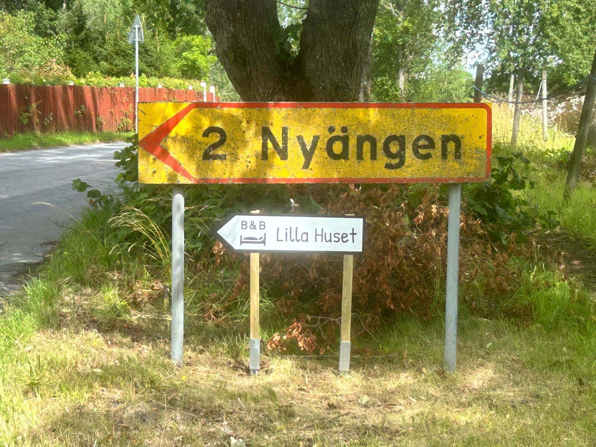 Lilla Huset Bed & Breakfast - Countryside Guesthouse, Free Parking Örebro Exterior foto