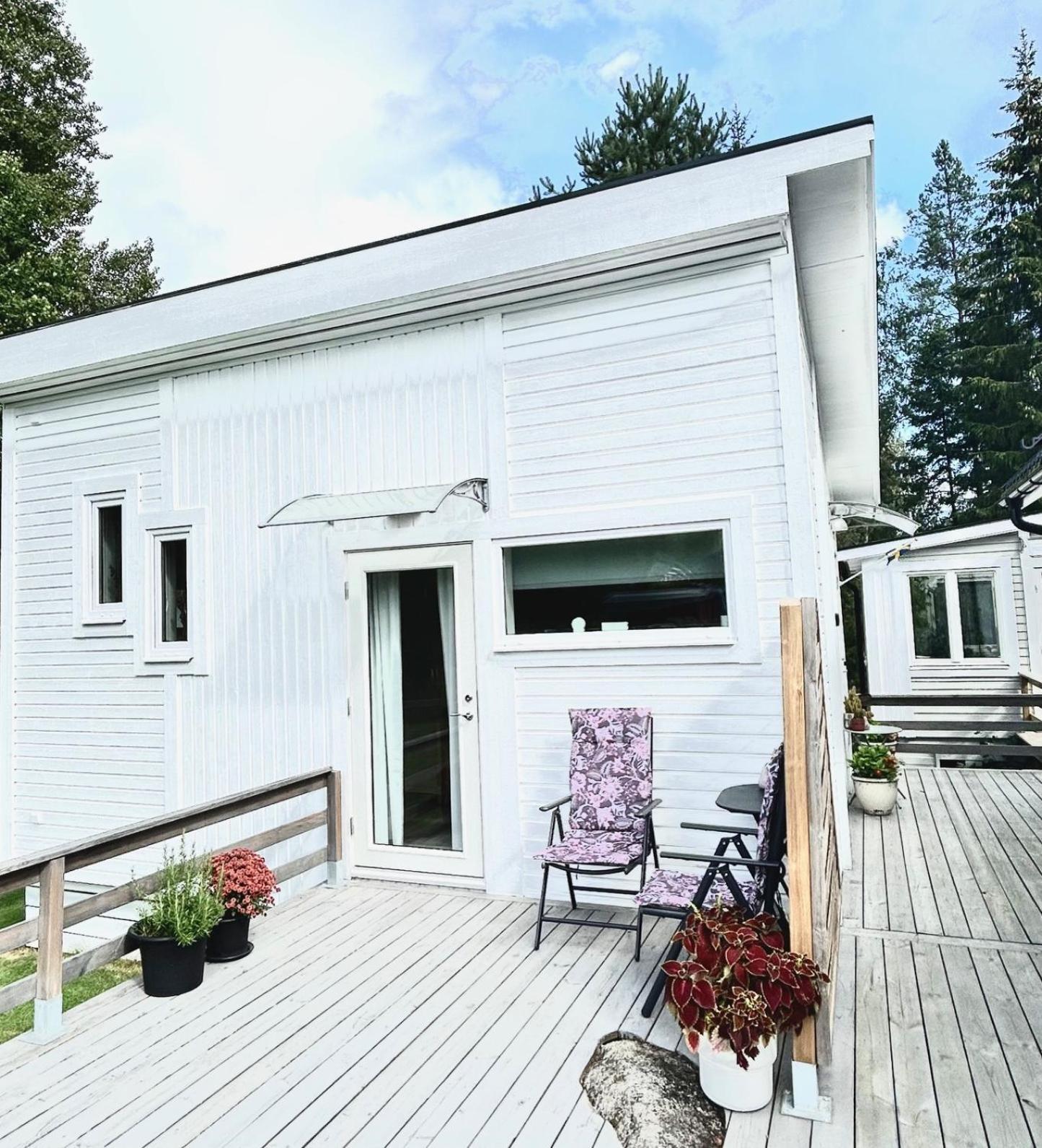 Lilla Huset Bed & Breakfast - Countryside Guesthouse, Free Parking Örebro Exterior foto
